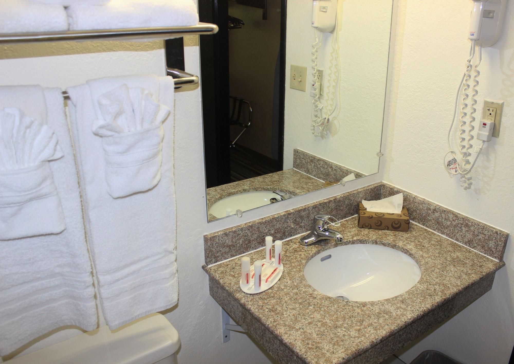 Hotel Super 8 By Wyndham Tuscaloosa Zewnętrze zdjęcie