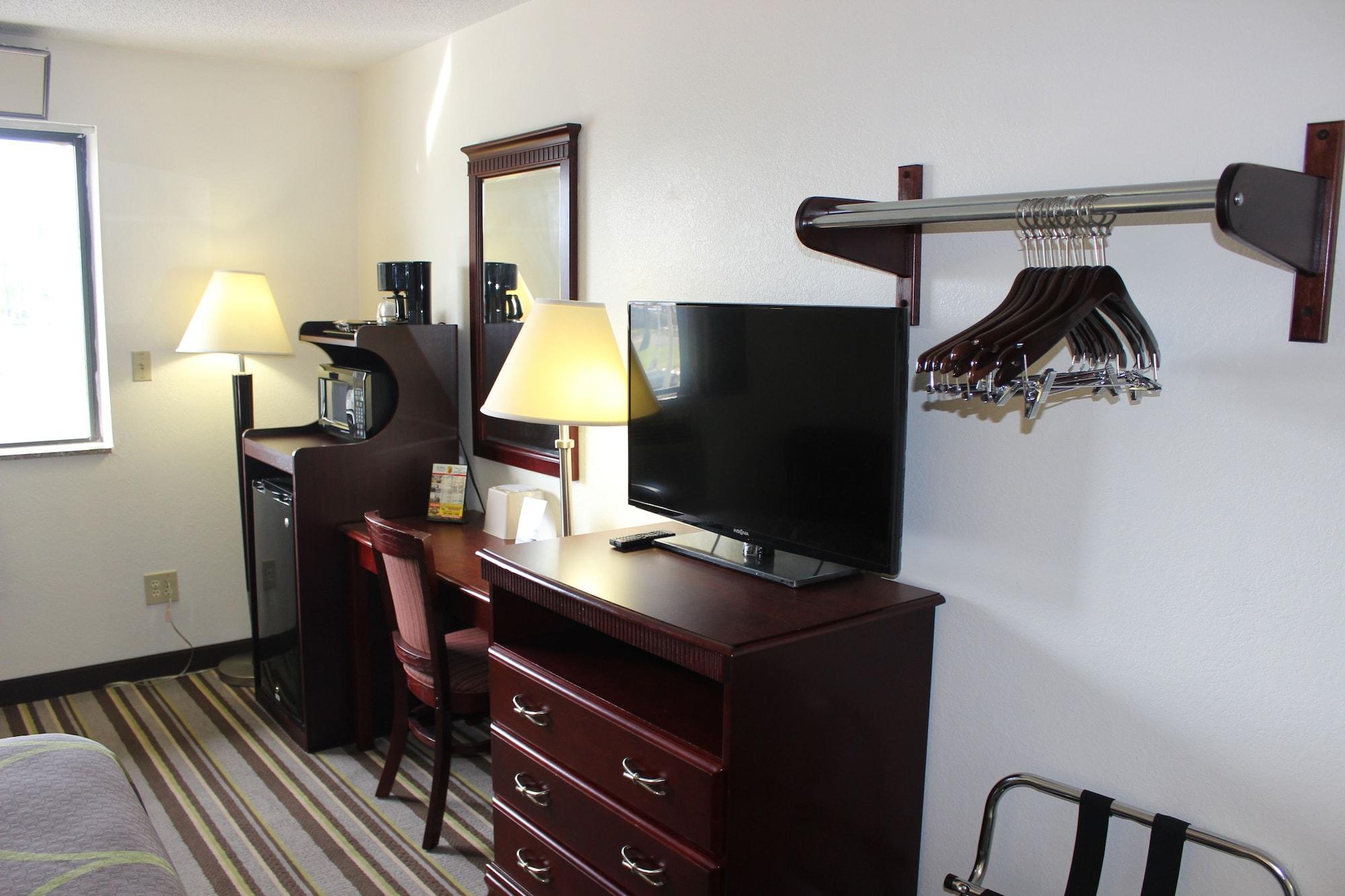 Hotel Super 8 By Wyndham Tuscaloosa Zewnętrze zdjęcie