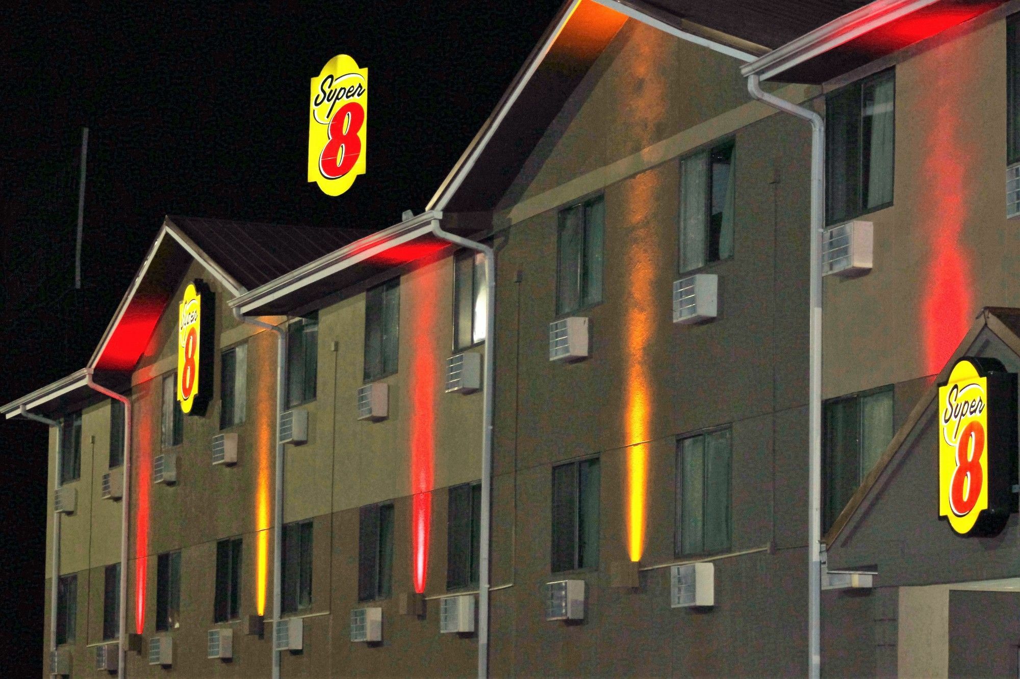 Hotel Super 8 By Wyndham Tuscaloosa Zewnętrze zdjęcie